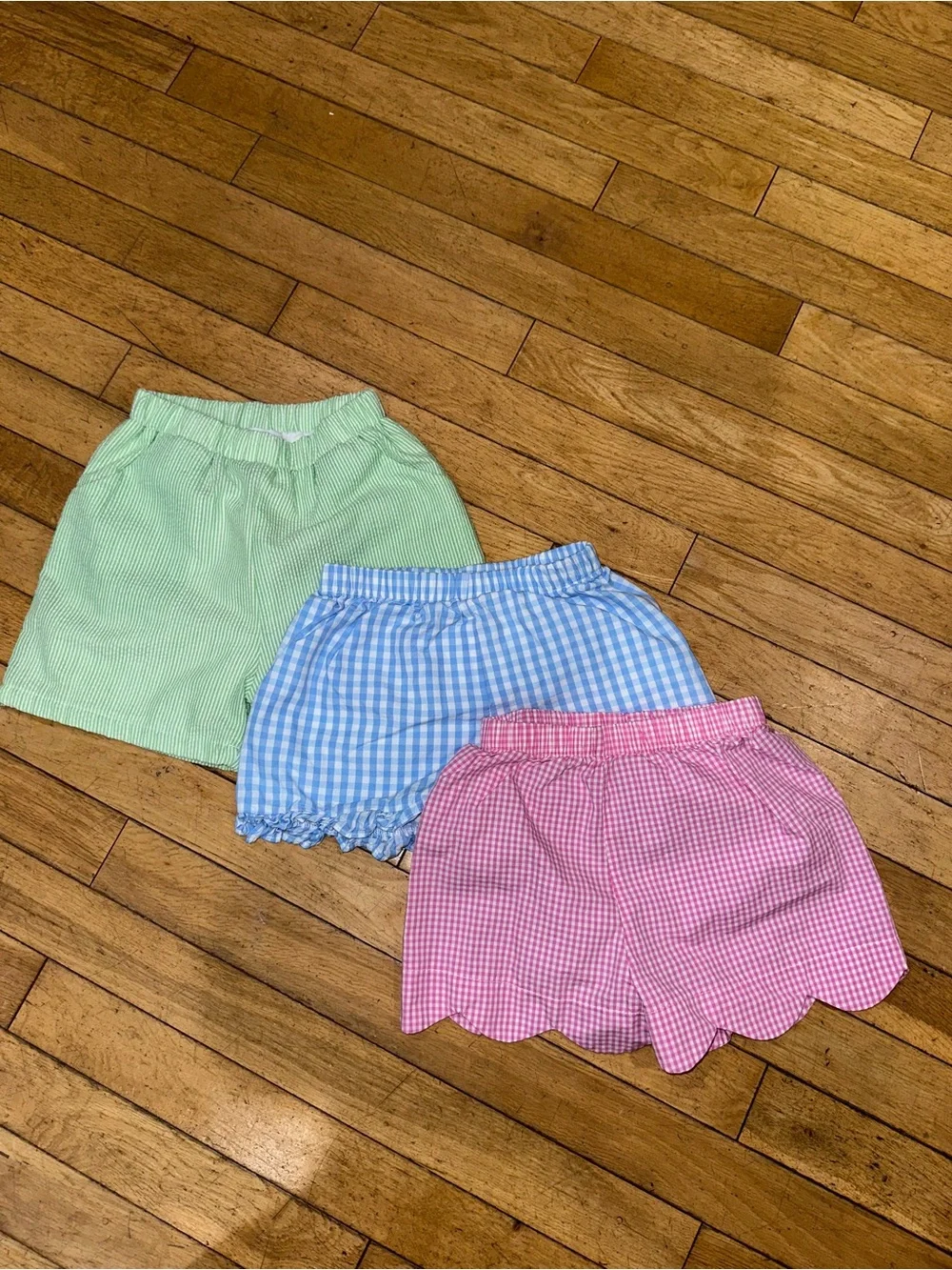 Girl’s Stitchy Fish short lot bundle gingham scalloped